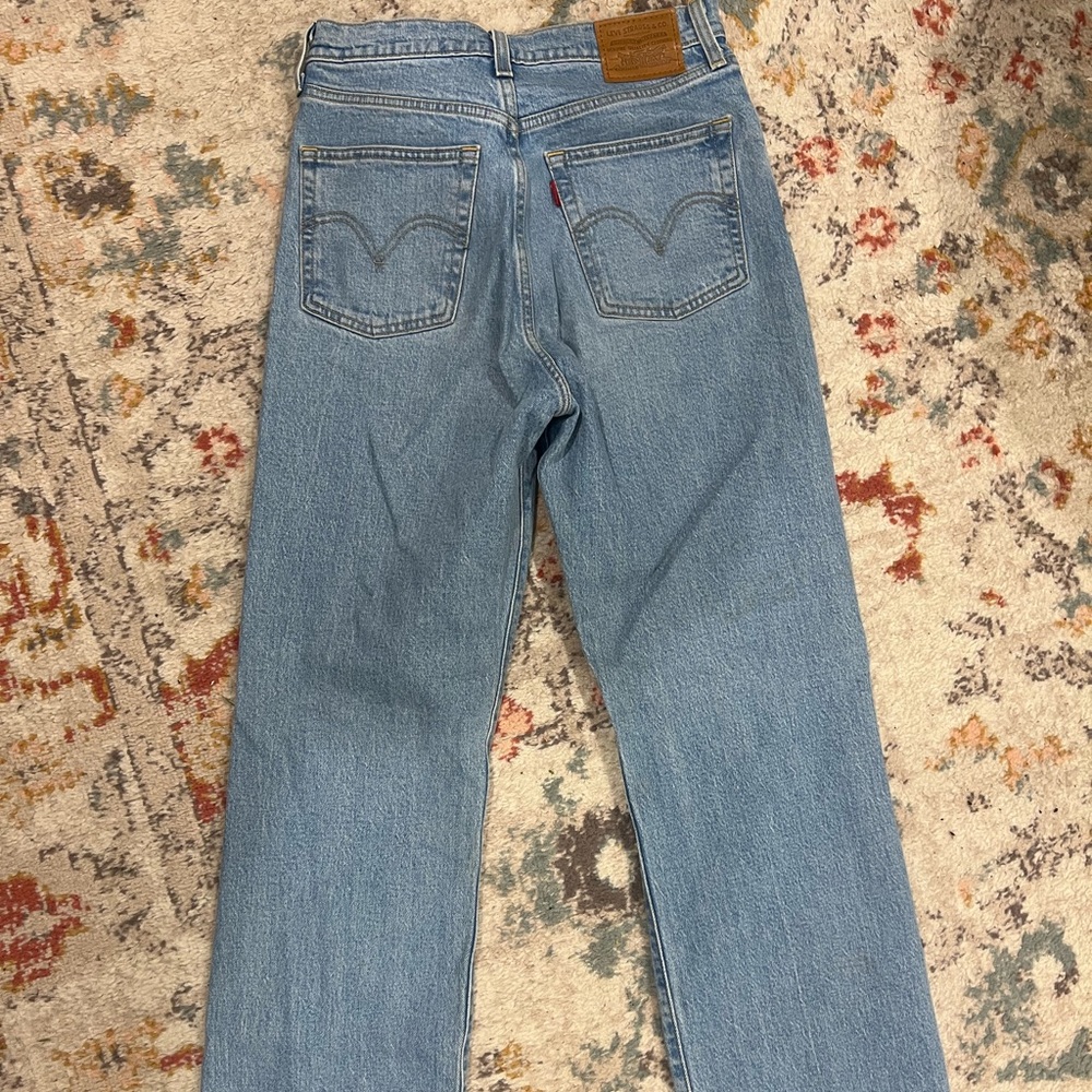 Levi Ribcage Straight Size 28 - Picture 3 of 3